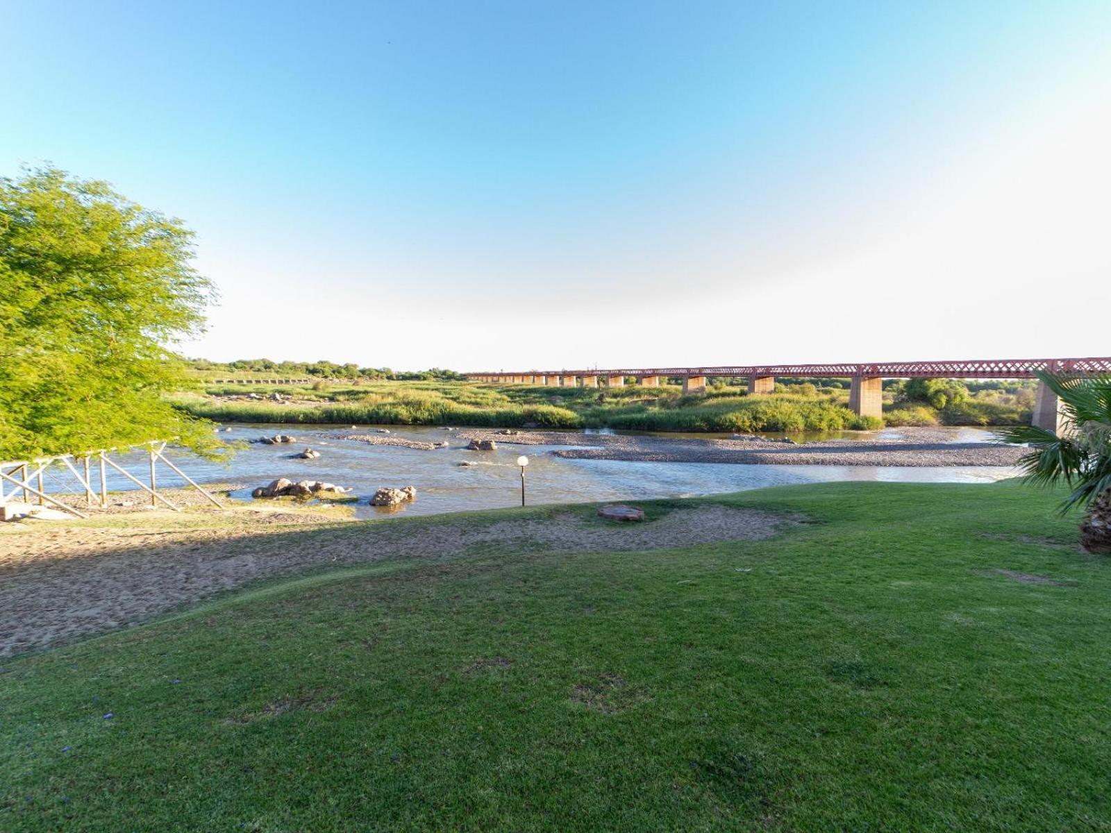 Sunriver Kalahari Lodge Riverside Stay In אפינגטון מראה חיצוני תמונה