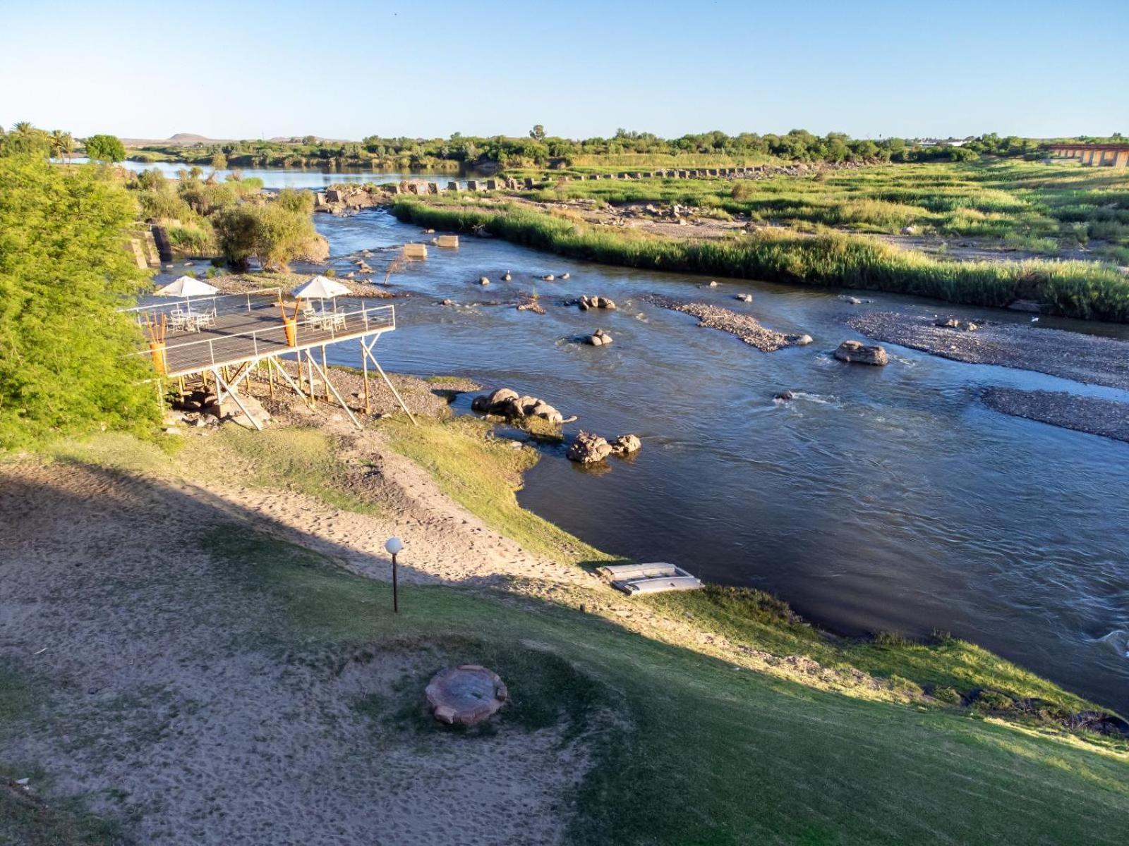 Sunriver Kalahari Lodge Riverside Stay In אפינגטון מראה חיצוני תמונה