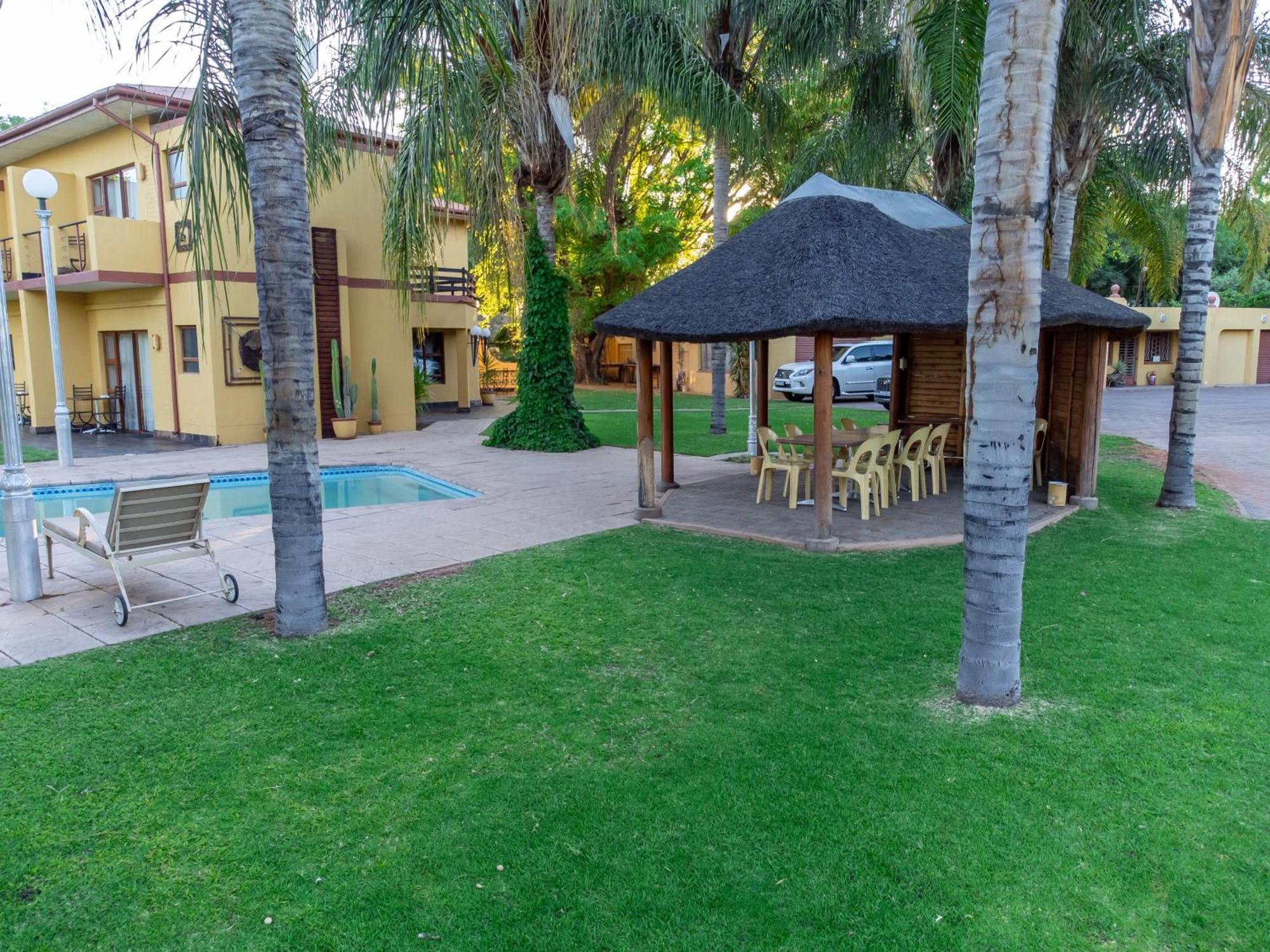 Sunriver Kalahari Lodge Riverside Stay In אפינגטון מראה חיצוני תמונה