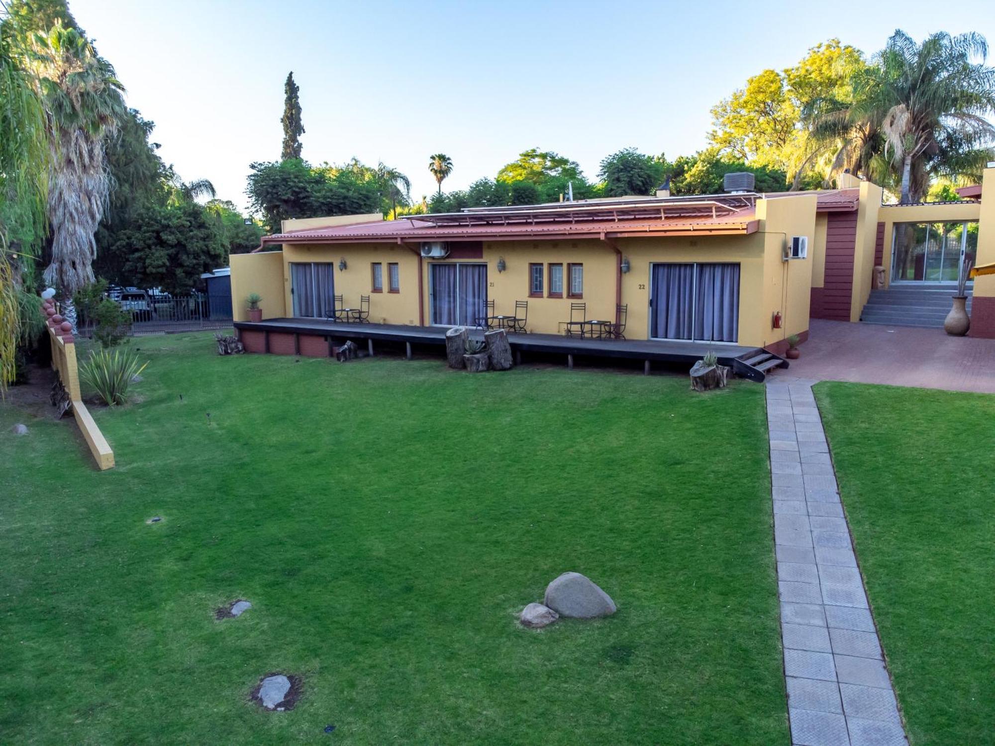 Sunriver Kalahari Lodge Riverside Stay In אפינגטון מראה חיצוני תמונה